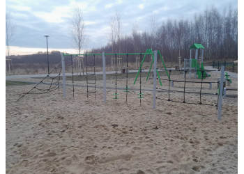 Linowe i sprawnościowe place zabaw P5044 Zestaw 44 – bezpieczna wspinaczka