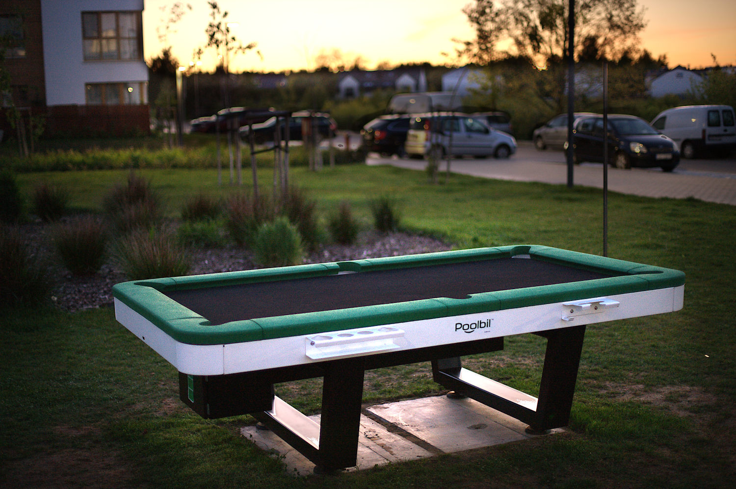 evening-pool-table-outside-public-backyard