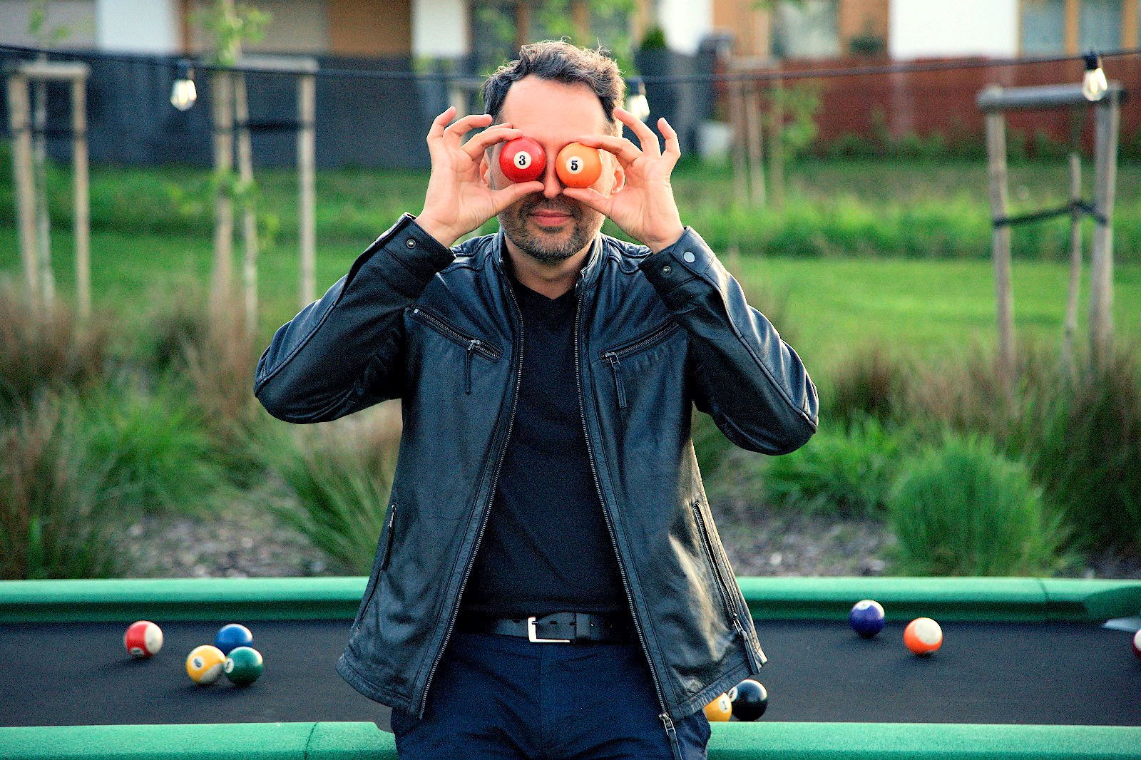poolbil-inventor-marek-starczewski-outdoor-pool-billiard