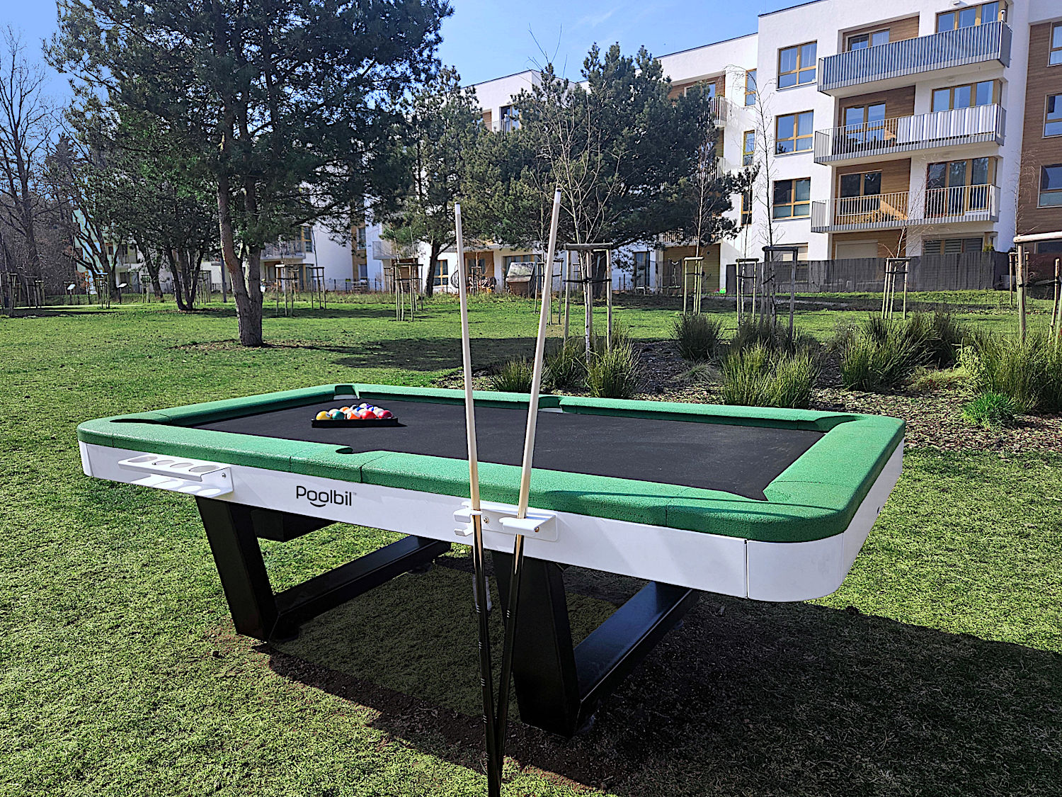 5poolbil-outdoor-pool-billiards-table2m
